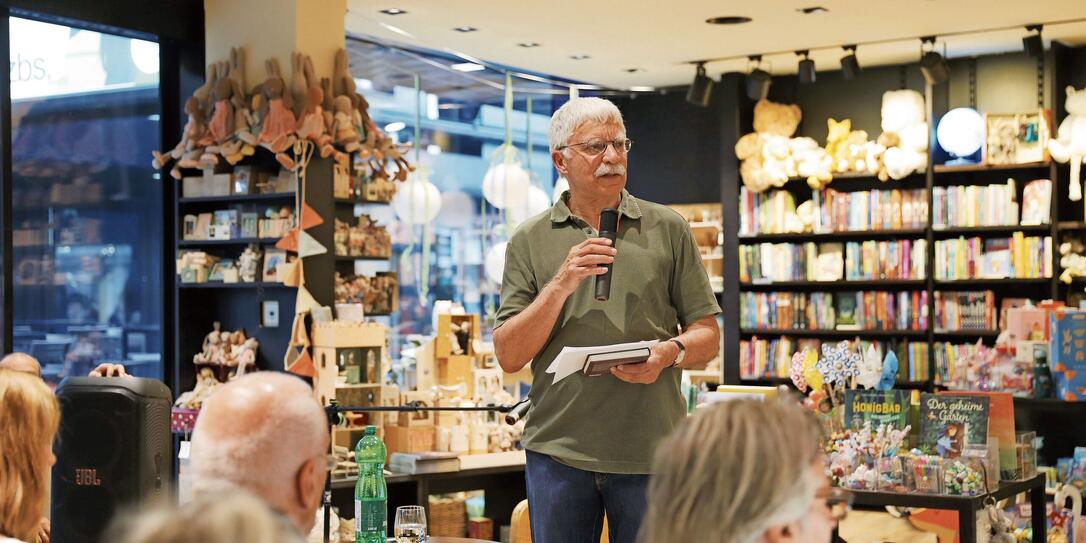 Buchpräsentation Peter Sutter in Buchs, Mein Haus soll deine He