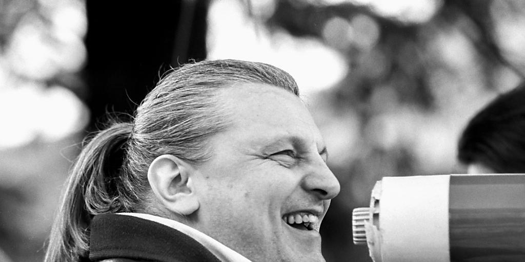 Er erlebt den 25-jährigen Geburtstag der Lega am Sonntag nicht mehr mit. Der Lega-Gründer Giuliano Bignasca verstarb 2013 im Alter von 67 Jahren. (Archivbild aus dem Jahr 1992). Er erlebt den 25-jährigen Geburtstag der Lega am Sonntag nicht mehr mit. Der Lega-Gründer Giuliano Bignasca verstarb 2013 im Alter von 67 Jahren. (Archivbild aus dem Jahr 1992).
