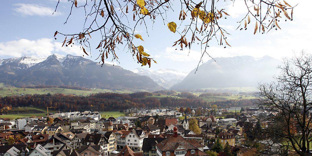 Regierung und Parlament hoffen auch im Obwaldner Hauptort Sarnen auf zahlreiche vermögende Zuzüger. Regierung und Parlament hoffen auch im Obwaldner Hauptort Sarnen auf zahlreiche vermögende Zuzüger.