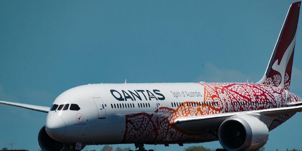 Die australische Fluggesellschaft Qantas verlangt künftig von Passagieren, dass sie gegen Covid-19 geimpft sind. (Archivbild) Die australische Fluggesellschaft Qantas verlangt künftig von Passagieren, dass sie gegen Covid-19 geimpft sind. (Archivbild)