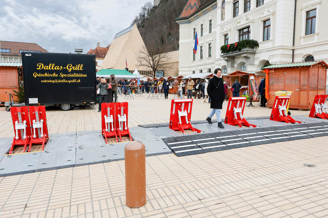 Weihnachtsmarkt, Vaduz, Liechtenstein.