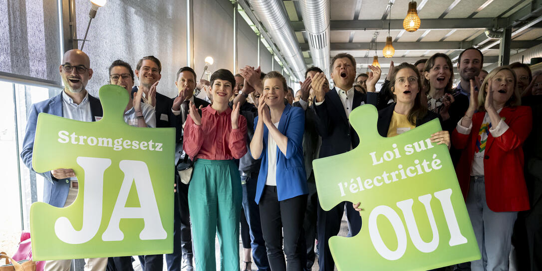 STROM, GESETZ, STROMGESETZ, STROMVERSORGUNG, EIDGENOESSISCHE ABSTIMMUNG, ABSTIMMUNG, EIDGENOESSISCHE VOLKSABSTIMMUNG, VOLKSABSTIMMUNG, 9. JUNI, STROM, GESETZ, STROMGESETZ, STROMVERSORGUNG, EIDGENOESSISCHE ABSTIMMUNG, ABSTIMMUNG, EIDGENOESSISCHE VOLKSABSTIMMUNG, VOLKSABSTIMMUNG, 9. JUNI,