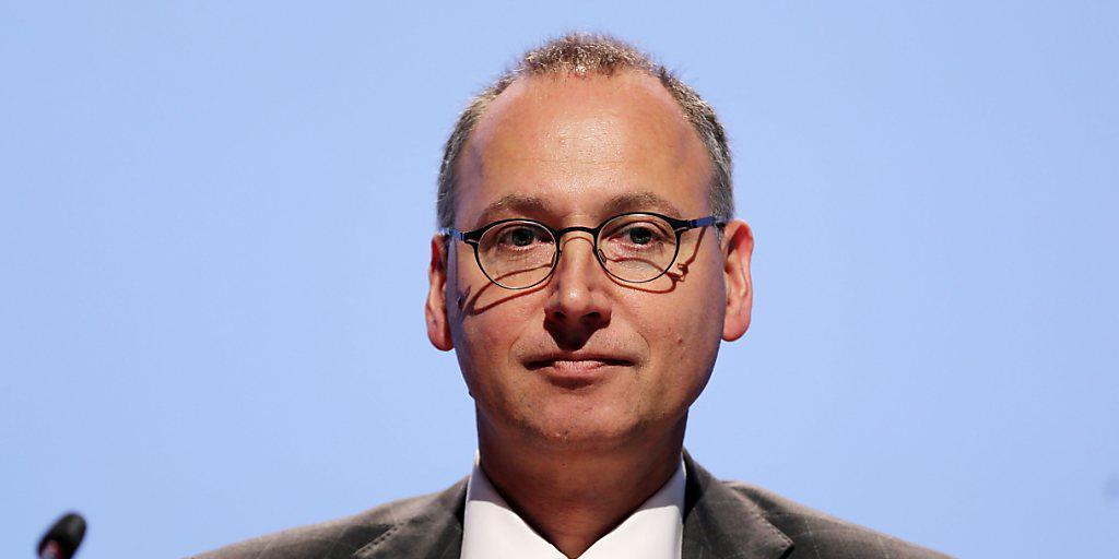 Werner Baumann an der Generalversammlung im April: Der neue Bayer-Chef will für 62 Milliarden US-Dollar den US-Agrarchemiekonzern Monsanto schlucken.