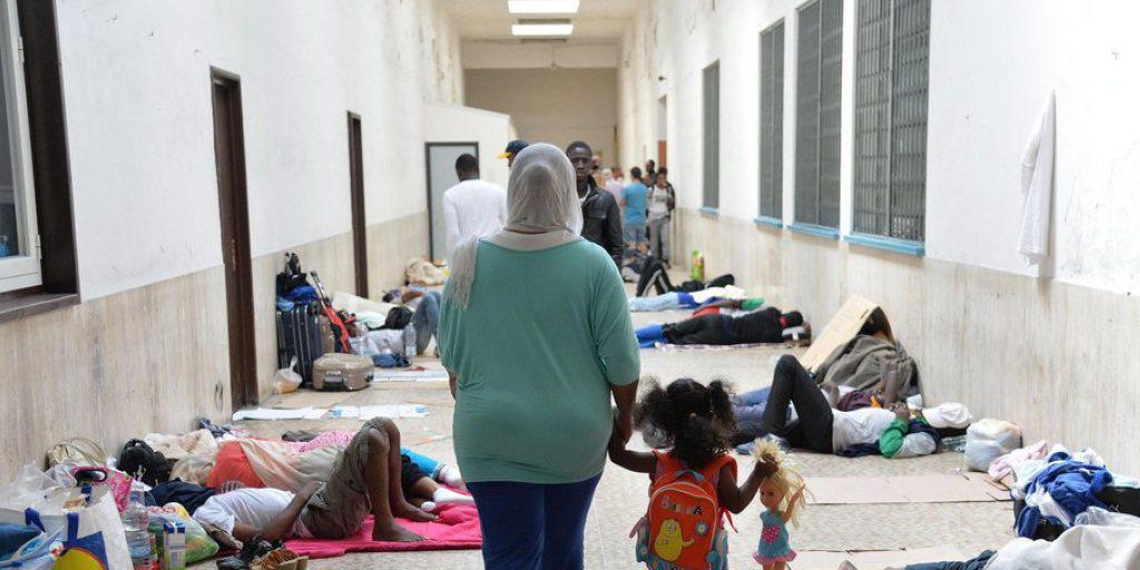 Italien stösst bei der Bewältigung der Flüchtlingsströme seit langem an seine Grenzen. Im Bild der Bahnhof von Ventimiglia. (Archiv)