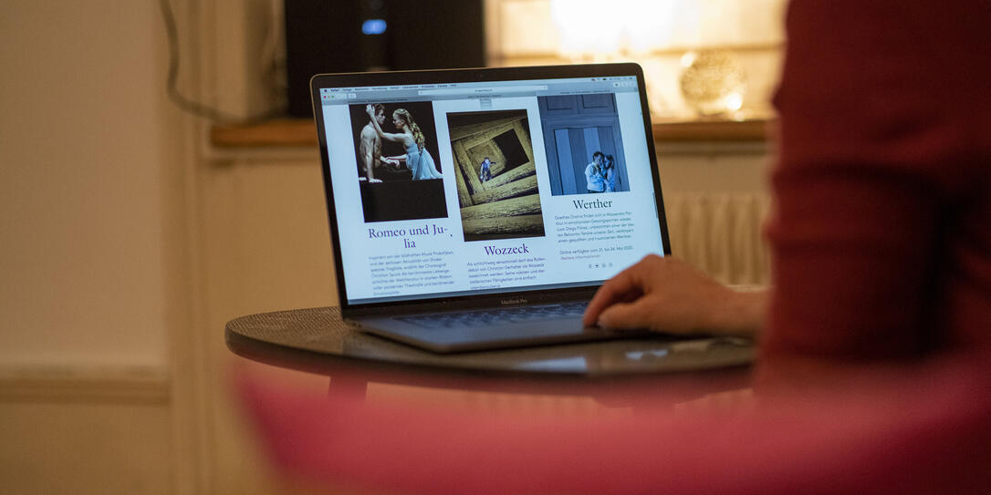 OPERNHAUS ZUERICH, OPERNHAUS, VORSTELLUNG, VORSTELLUNGEN, BALLETT, OPER, STREAMEN, STEAMING, LAPTOP,