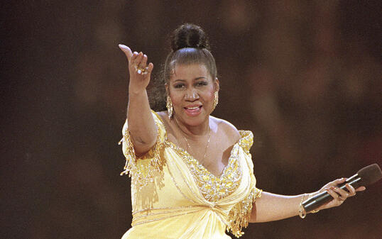 Die Kleider der verstorbenen Soulsängerin Aretha Franklin sollen bald versteigert werden. (Archivbild)