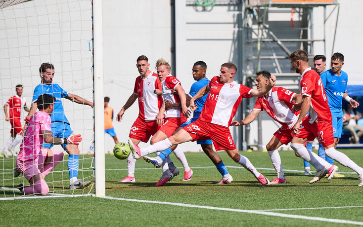 Denis Simani erzielt das 2:0.