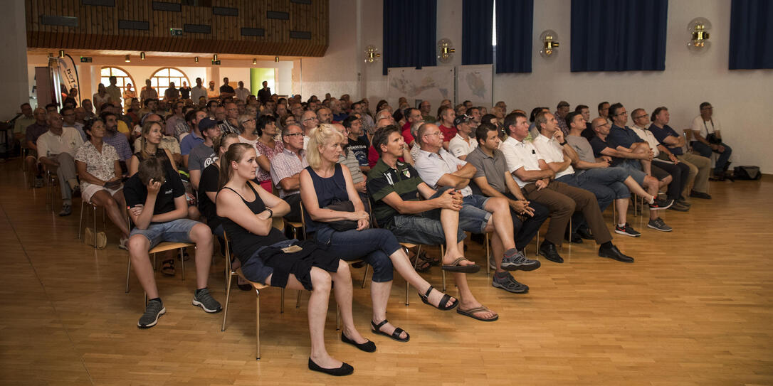 Grosses Interesse an der Informationsveranstaltung zum Glasfaserausbau in Mauren