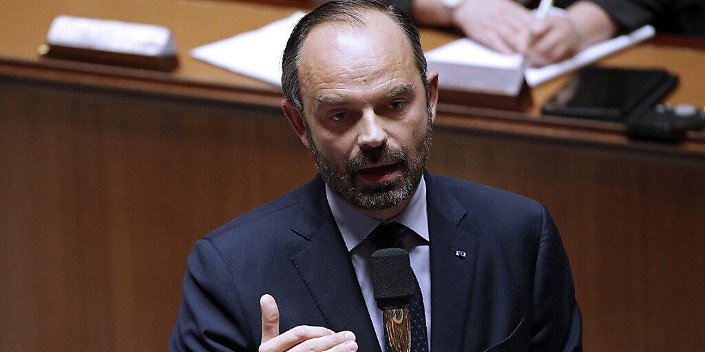 Wegen der Zugeständnisse an die Protestbewegung der "Gelbwesten" steigt Frankreichs Haushaltsdefizit laut Premier Edouard Philippe auf 3,2 Prozent der Wirtschaftsleistung. (Archiv)