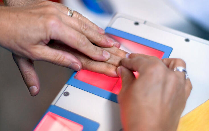 MIGRATION, ASYLBEWERBER, ASYLPOLITIK, EMPFANGSZENTRUM, VERFAHRENSZENTRUM, EVZ, BFM, SPURENSICHERUNG, FINGERABDRUECKE, FINGERABDRUCK