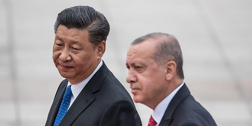 Chinas Präsident Xi Jinping hat seinen türkischen Amtskollegen in Peking empfangen.