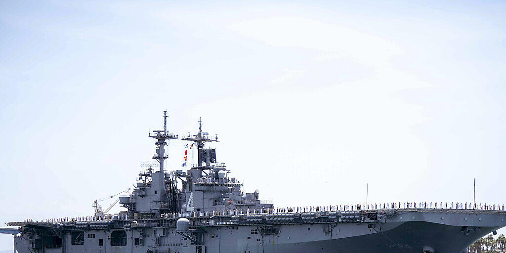 Die "USS Boxer" habe eine iranische Drohne abgeschossen, die dem Kriegsschiff nahe gekommen sei, erklärte US-Präsident Donald Trump am Donnerstag in Washington. (Archivbild)