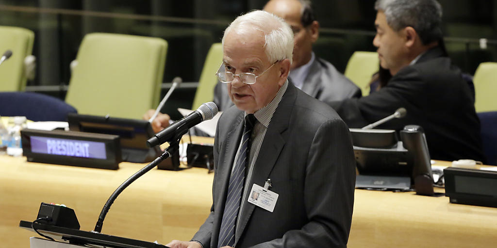 Kanadas Einwanderungsminister John McCallum kündigt eine Änderung der Flüchtlingspraxis an: 2017 will sein Land mehr Migranten aufnehmen, die aus wirtschaftlichen Gründen kommen. (Archivbild)