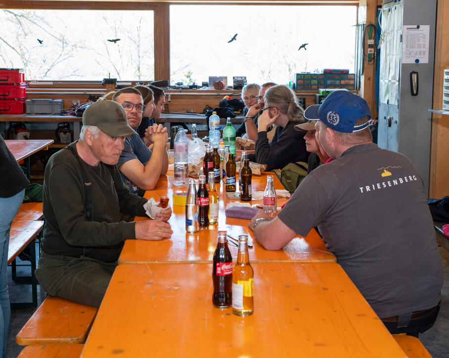 Umweltputzete und Basteln von Nisthilfen in Triesenberg (18.04.2026)