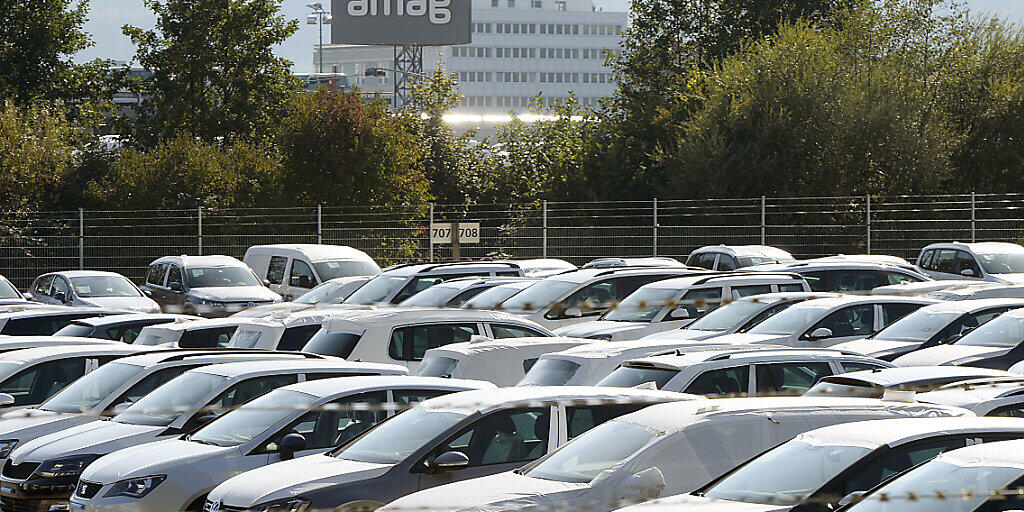 Für die Schweizer Autobranche dürften schwierige Zeiten anbrechen wegen der Coronakrise (Symbolbild). Für die Schweizer Autobranche dürften schwierige Zeiten anbrechen wegen der Coronakrise (Symbolbild).
