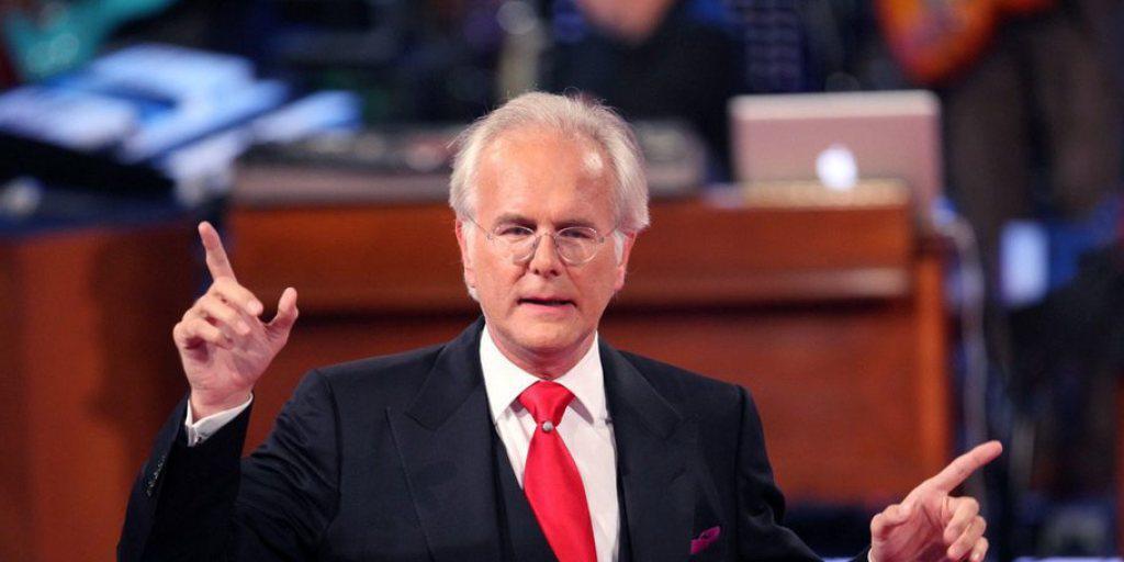 Harald Schmidt dirigiert im nächsten Jahr auch im "Tatort" (Archiv) Harald Schmidt dirigiert im nächsten Jahr auch im "Tatort" (Archiv)