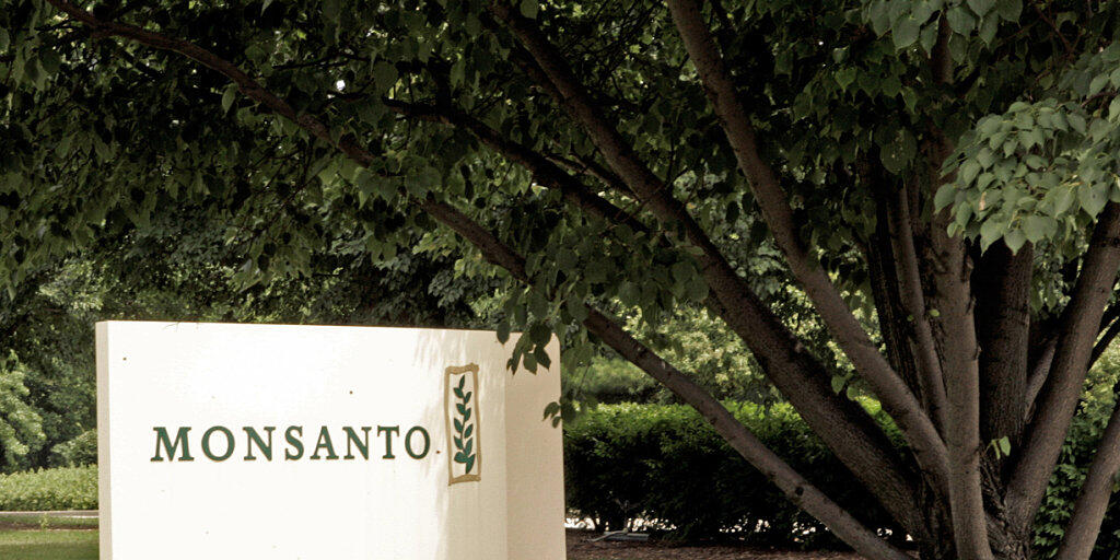 In den USA ist die Firma Monsanto zu einer Schadensersatzzahlung in Millionenhöhe verurteilt worden. (Archivbild)
