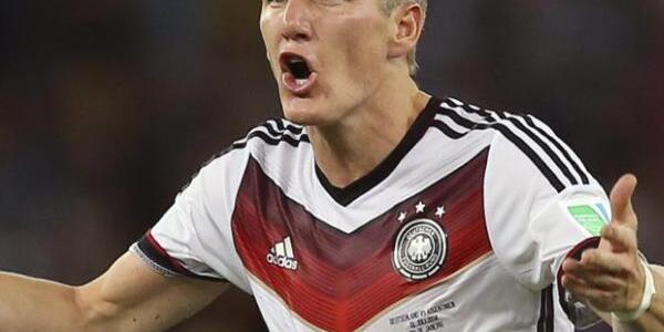 Bastian Schweinsteiger fällt bei Bayern für unbestimmte Zeit aus.