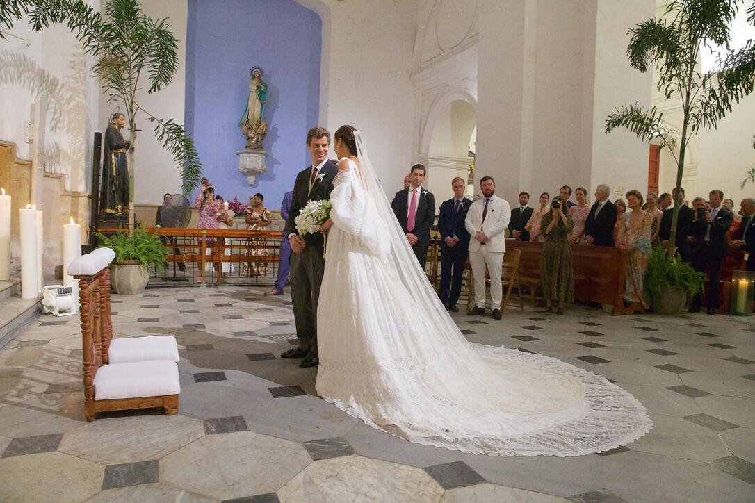 Religious Wedding at San Pedrp Clover ancient Church in Cartagena of Cloclo Echavarria with HSH Prince Josef of Lichtenstein.