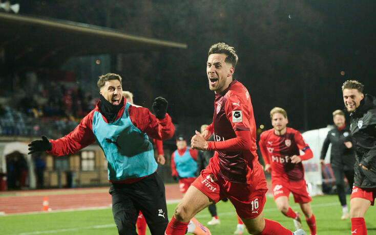 Joker Gabriele De Donno (m.) erzielte in letzter Minute das Tor für den FC Vaduz.