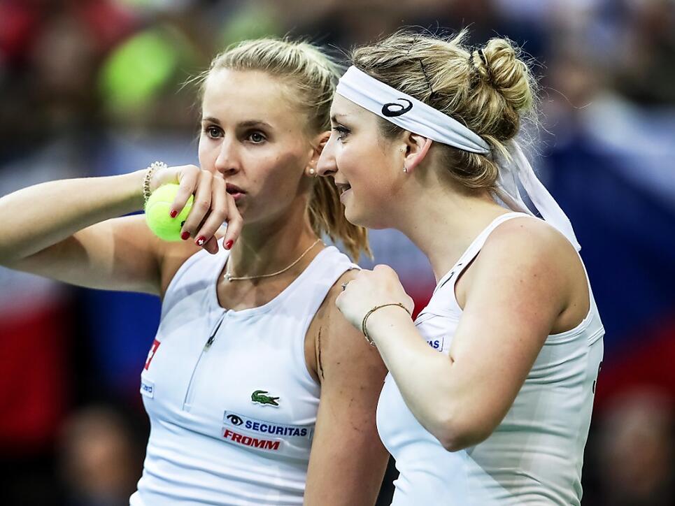 Für das Abstiegs-Playoff im Fed Cup nominiert: Jil Teichmann (li.) und Timea Bacsinszky