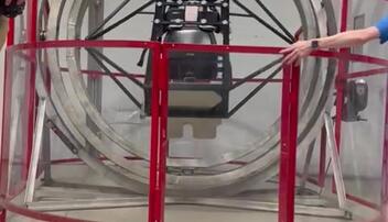 Waldherr bei einem Test in der Zentrifuge.
