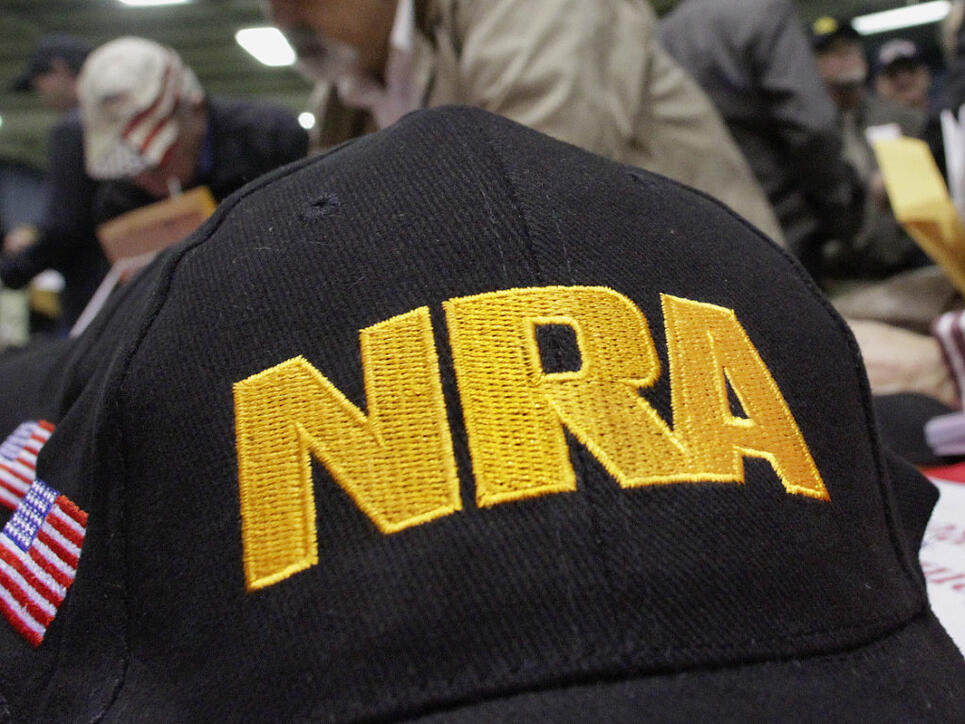 Die US-Waffenlobby NRA geht gegen ein gerade erst verabschiedetes strengeres Waffengesetz in Florida juristisch vor. (Symbolbild)