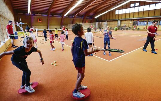 Liechtenstein Sport Tennis LGT Schnuppercamp