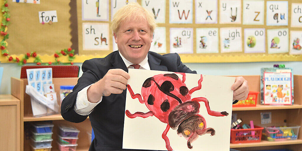 ARCHIV - Premierminister Boris Johnson im vergangenen Monat beim Besuch einer Schule in der Grafschaft Kent. Foto: Jeremy Selwyn/Evening Standard/PA Wire/dpa